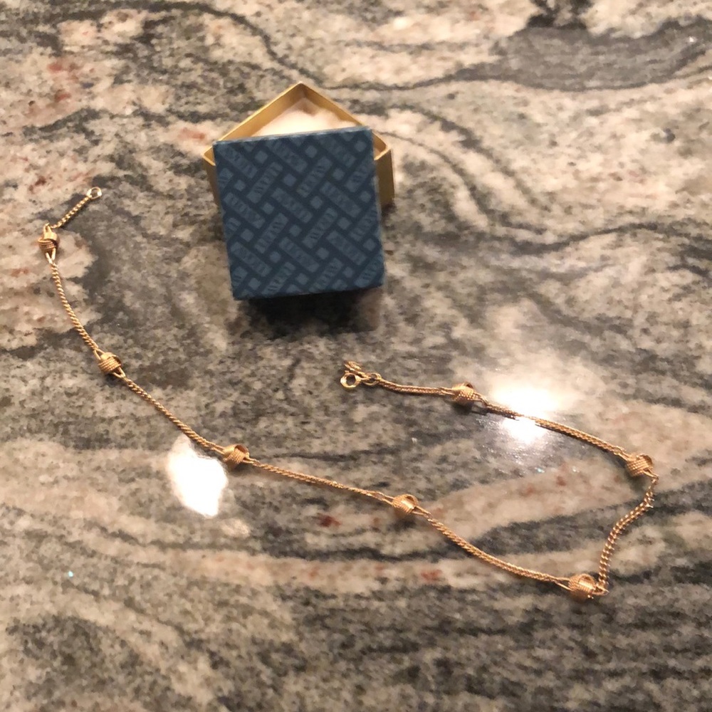 Love knot necklace. Avon